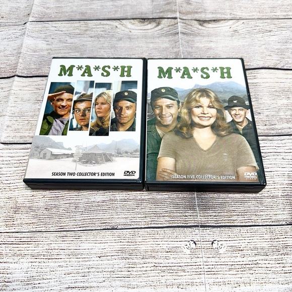M*A*S*H DVD Collector's Edition Set Seasons 2 and 5 - Picture 8 of 8